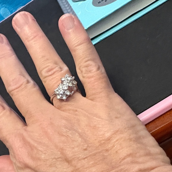 Jewelry - Dazzling Sterling Silver CZ Floral Ring